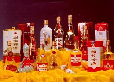 一線酒企漲價劍南春吃力跟風,業(yè)內稱底氣不足已難回一線